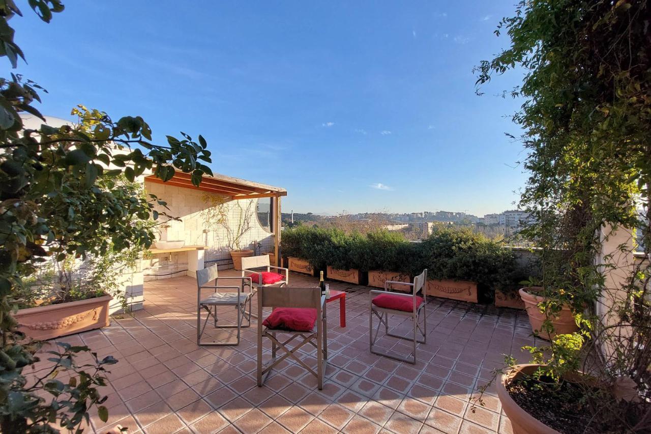 Beautiful Loft In Ponte Milvio With Terrace Lägenhet Rom Exteriör bild