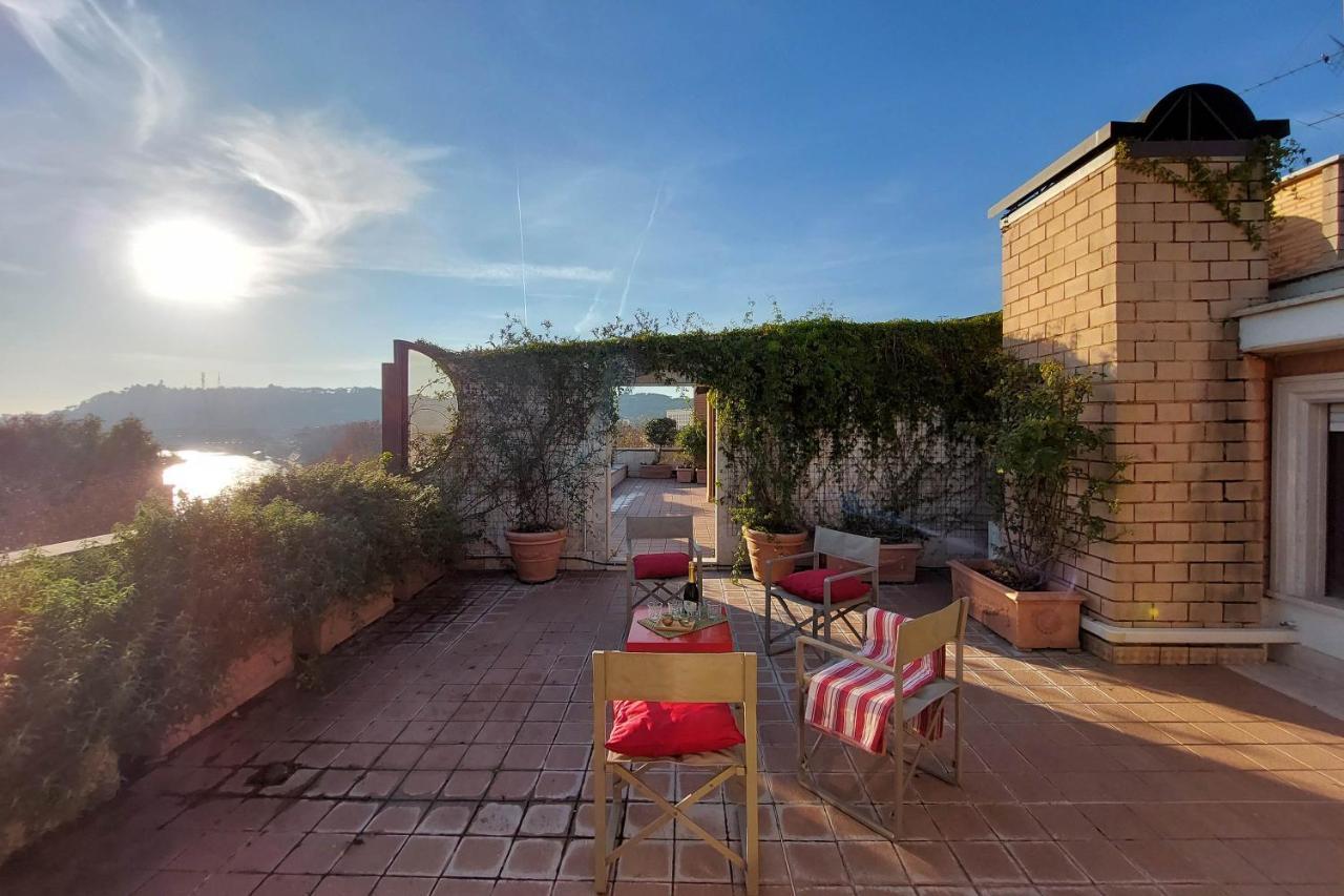 Beautiful Loft In Ponte Milvio With Terrace Lägenhet Rom Exteriör bild