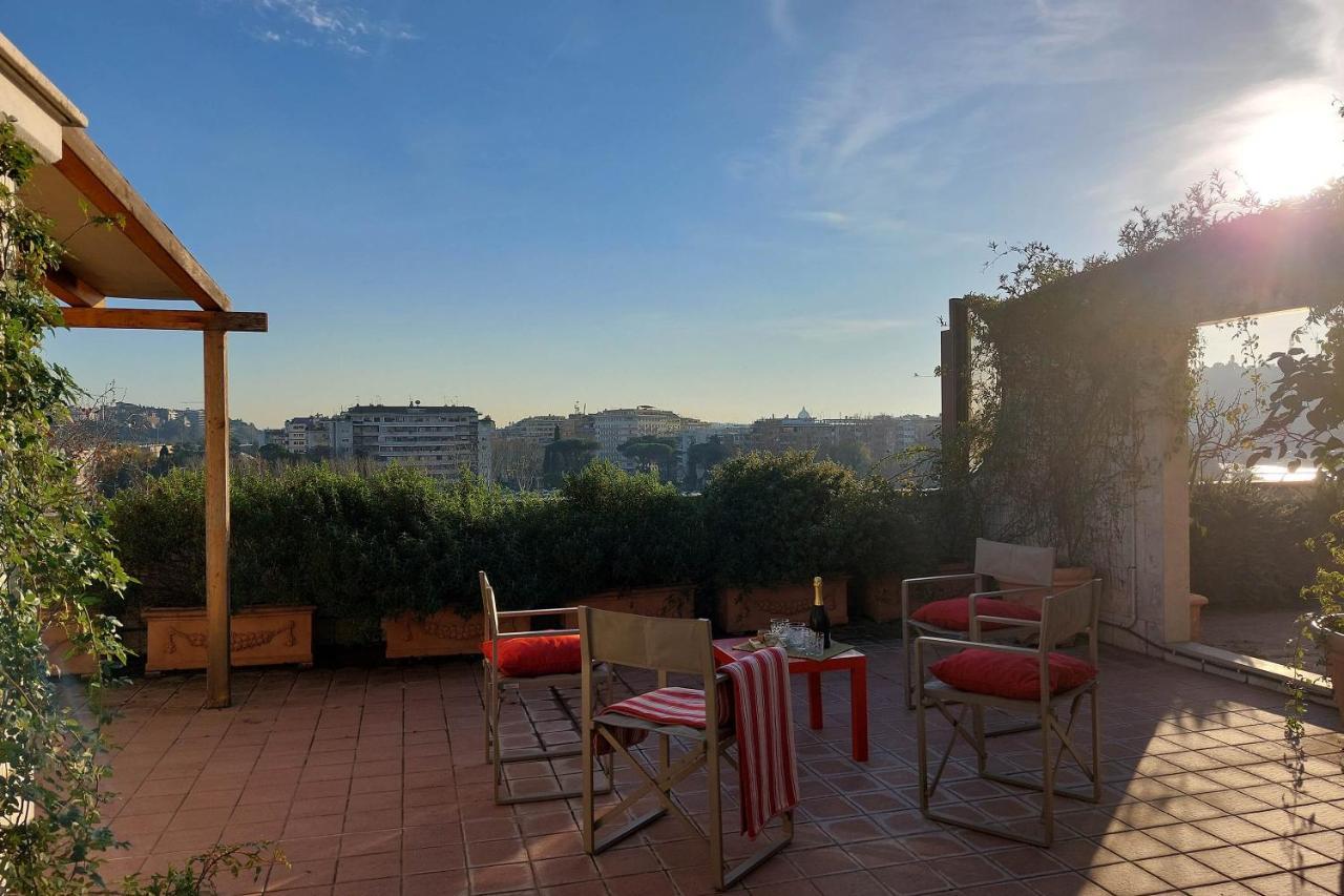 Beautiful Loft In Ponte Milvio With Terrace Lägenhet Rom Exteriör bild