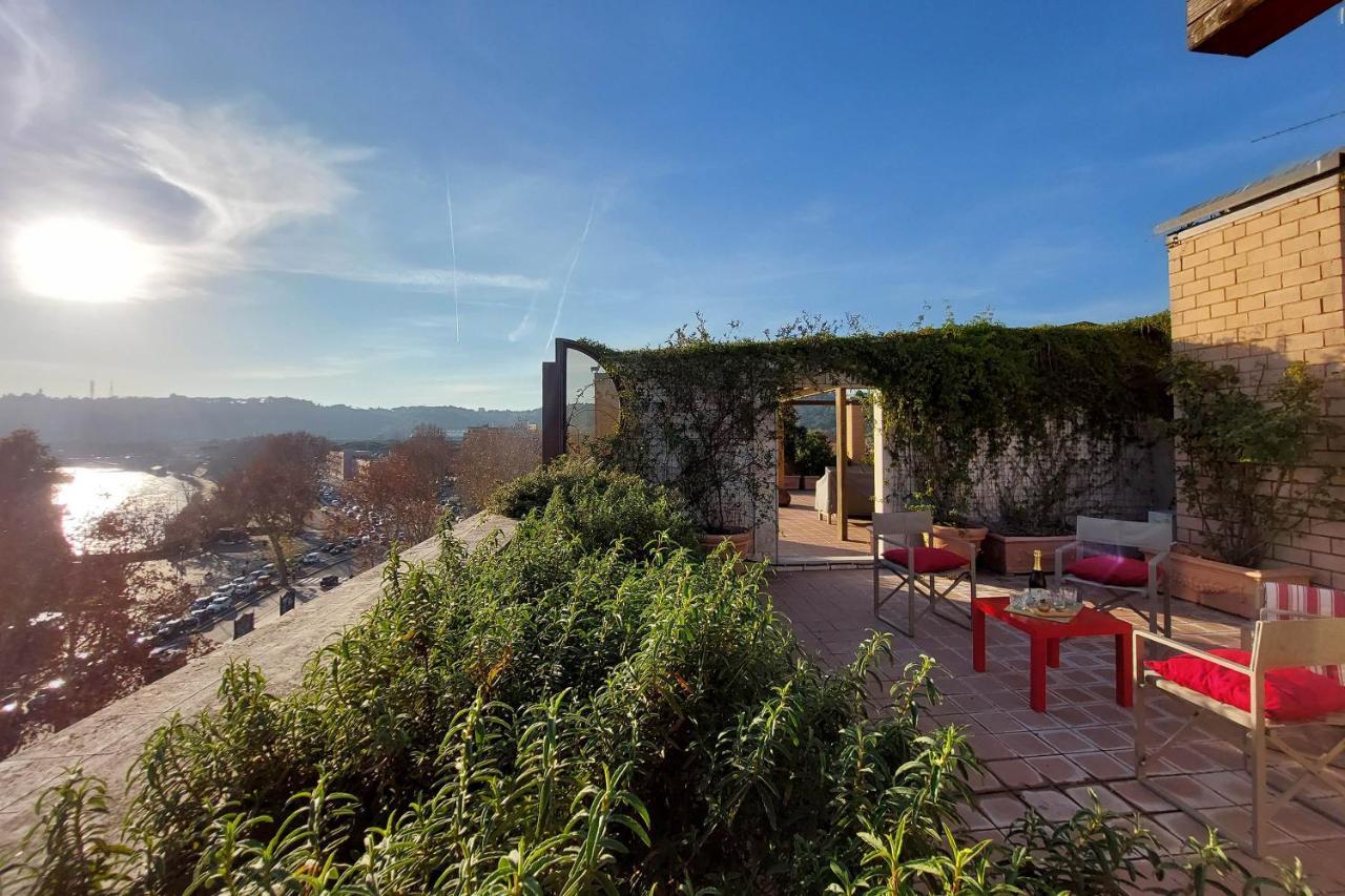Beautiful Loft In Ponte Milvio With Terrace Lägenhet Rom Exteriör bild