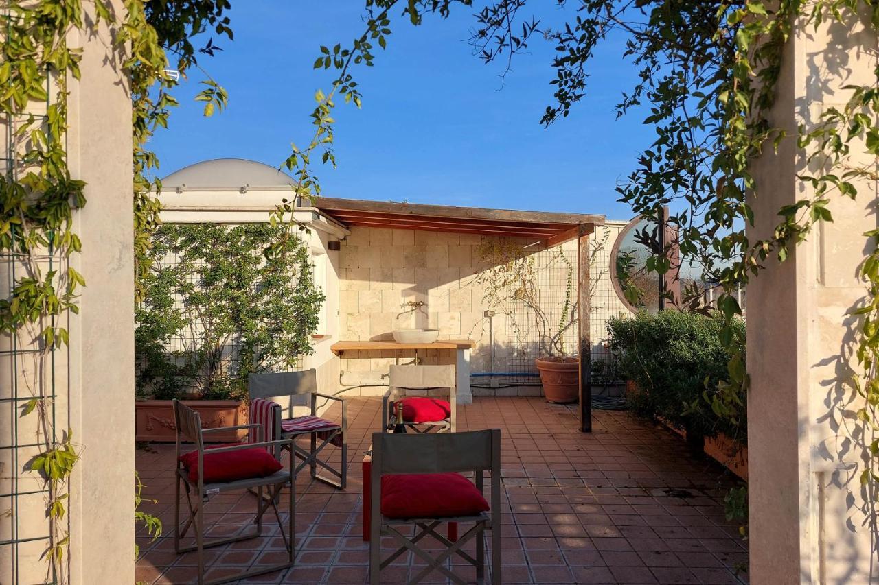 Beautiful Loft In Ponte Milvio With Terrace Lägenhet Rom Exteriör bild