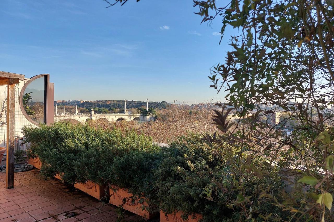 Beautiful Loft In Ponte Milvio With Terrace Lägenhet Rom Exteriör bild