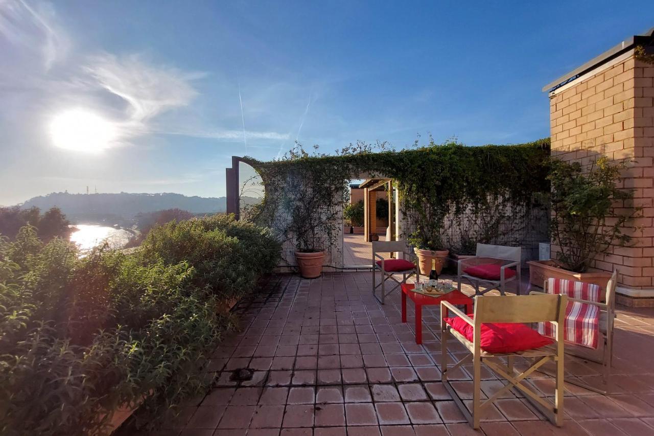 Beautiful Loft In Ponte Milvio With Terrace Lägenhet Rom Exteriör bild