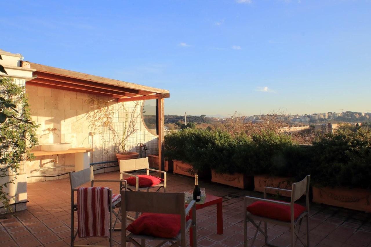 Beautiful Loft In Ponte Milvio With Terrace Lägenhet Rom Exteriör bild