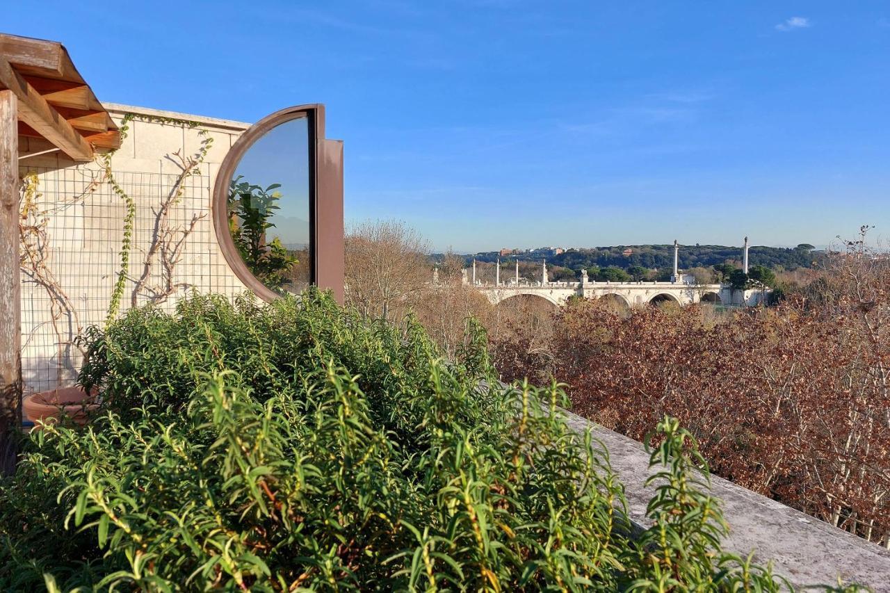 Beautiful Loft In Ponte Milvio With Terrace Lägenhet Rom Exteriör bild