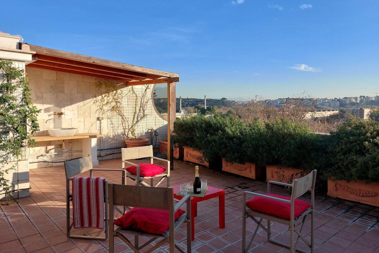 Beautiful Loft In Ponte Milvio With Terrace Lägenhet Rom Exteriör bild