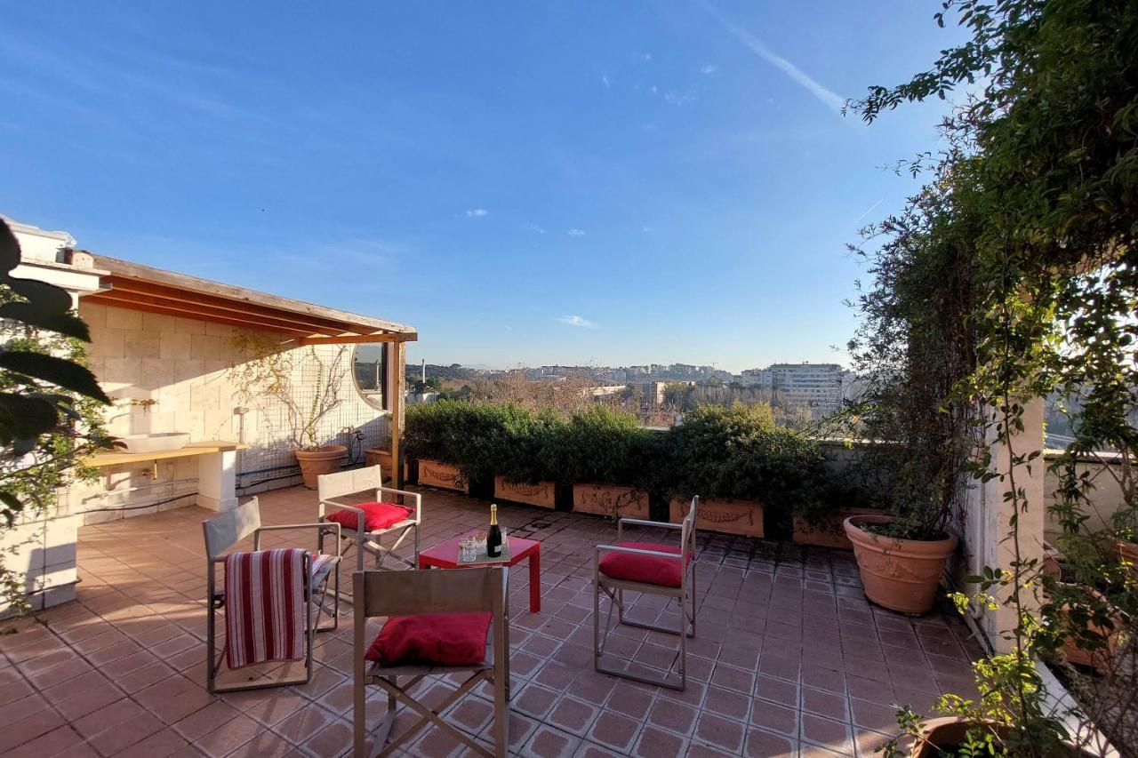 Beautiful Loft In Ponte Milvio With Terrace Lägenhet Rom Exteriör bild